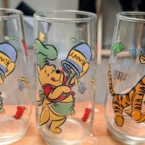 Disney Winnie the Pooh Glass Set - Multicolor
